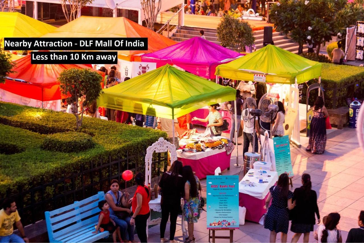 Oyo 82100 Golden Residency Noida Luaran gambar